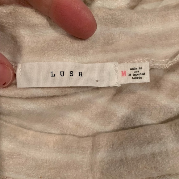 Lush Long Sleeve Stripe Pocket Tee Oatmeal & White Medium NEW - Picture 4 of 6